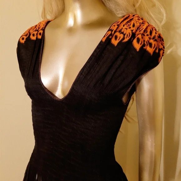 NWOT Black Max Edition Printed Shirred Stretch Dress Sz Small - Picture 9 of 13